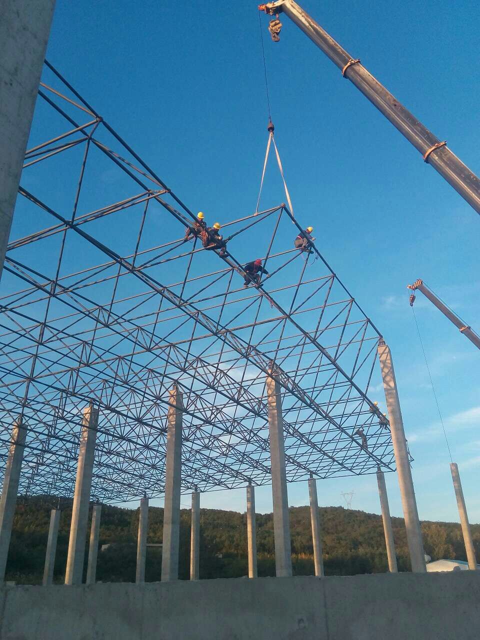 即墨汪清物流园网架