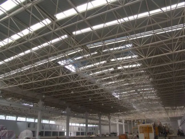 即墨网架工程施工中需要注意哪些事项?